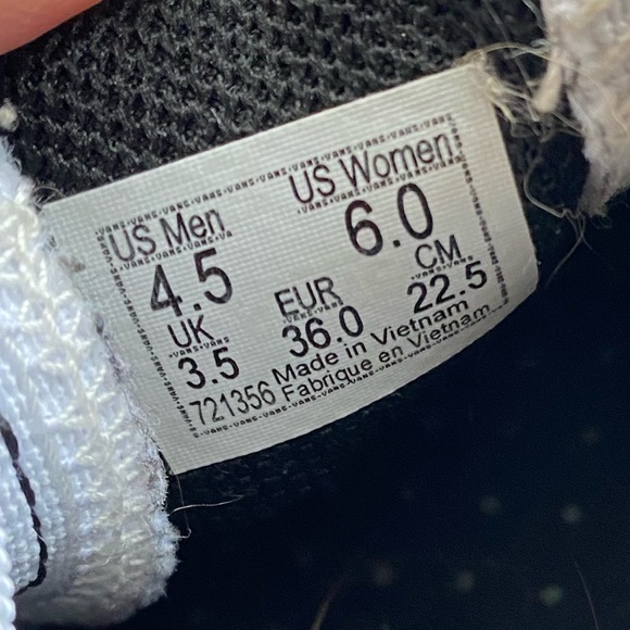 Van’s classic slip-on black white sneakers unisex Men’s 4.5 Women’s 6 - Picture 6 of 6